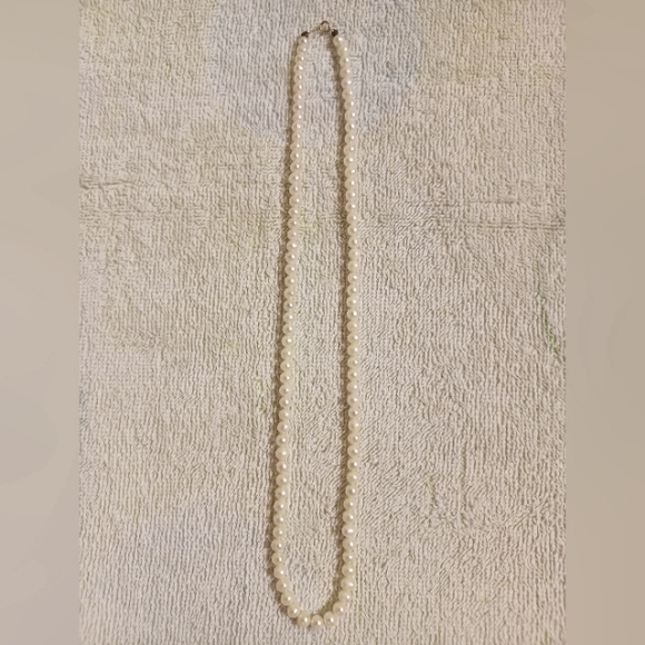 Vintage 18" Genuine Cultured Pearl Necklace-14K Spring Ring Clasp-101 Pearls - Picture 1 of 9